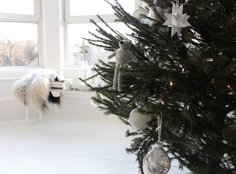 O Christmas Tree | Post by Ollie & Sebs Haus 