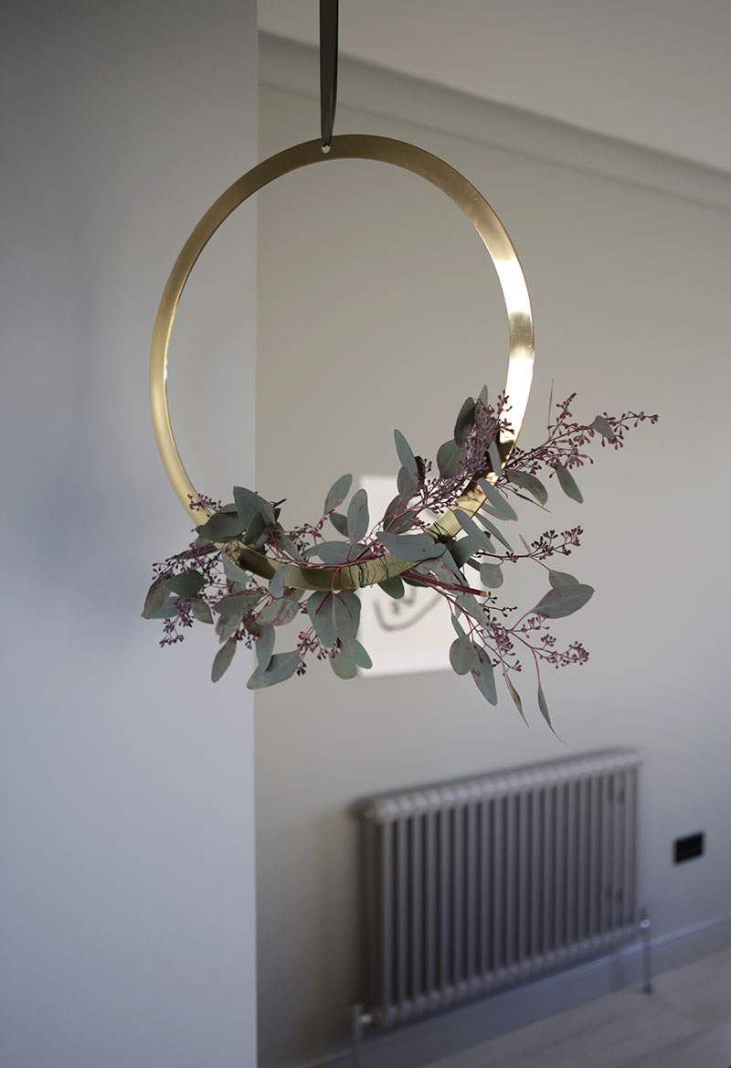 Cooee Design A brass wreath 3 ways Via Ollie & Sebs Haus