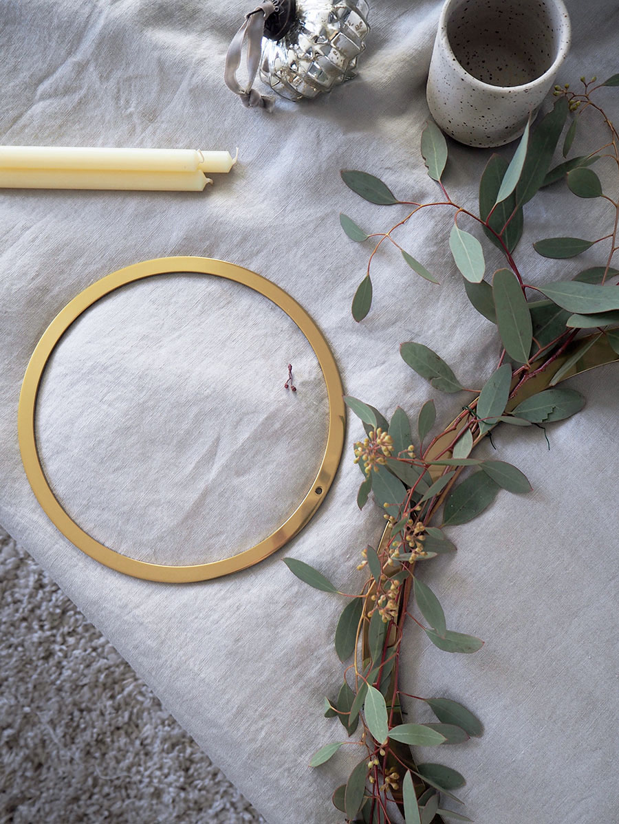 Cooee Design A brass wreath 3 ways Via Ollie & Sebs Haus